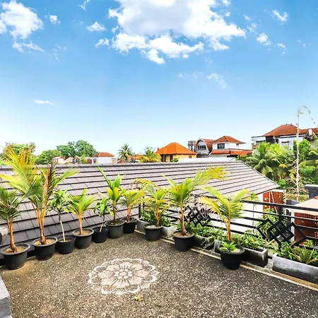 White Blue House 5 - Pvt Room, Shared Pool&Kitchen